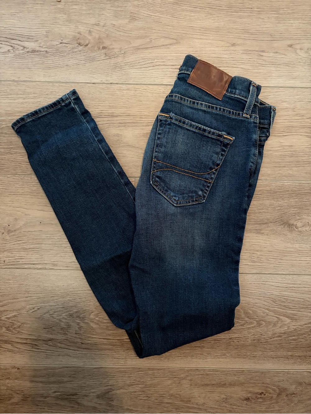 Hollister Men's Dark Blue Skinny Jeans
